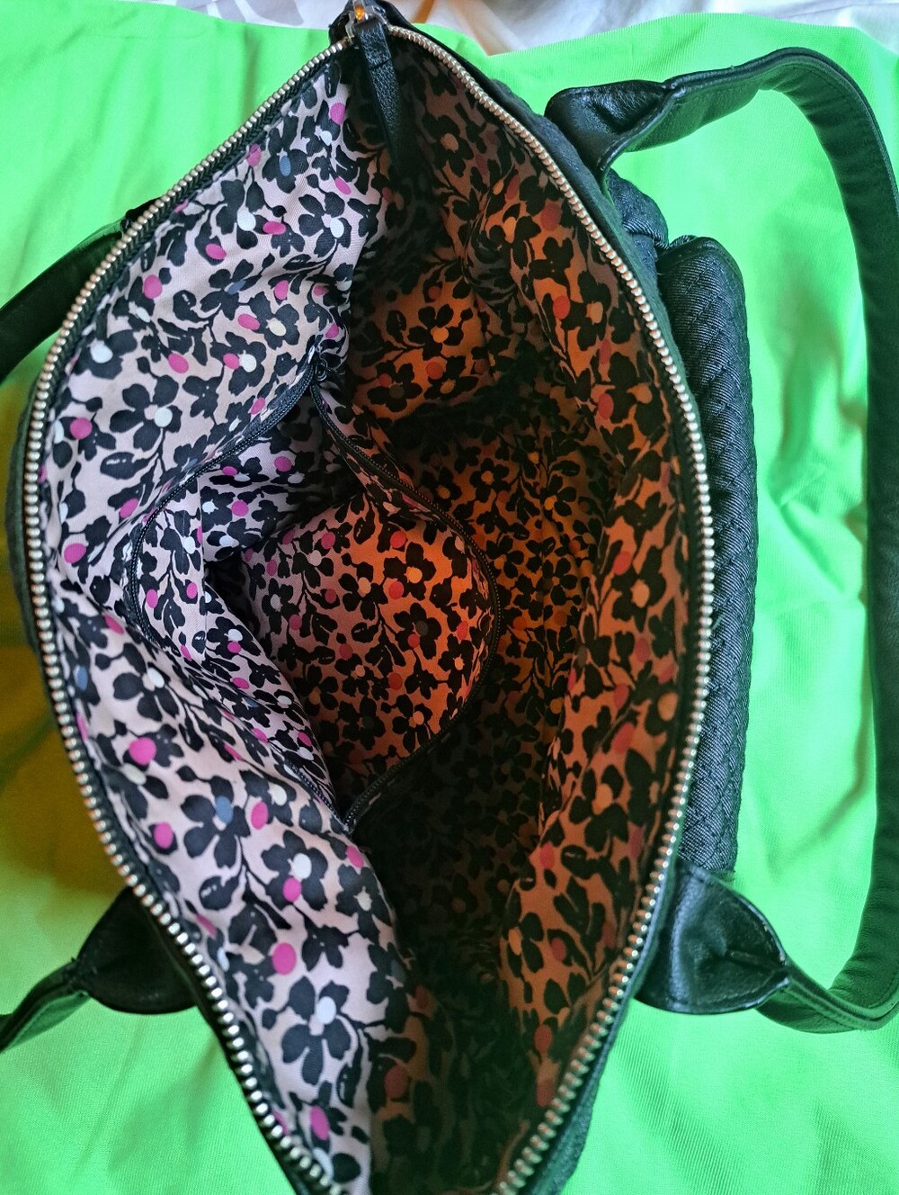 Purse - Picture 2 of 5